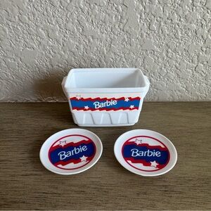 Vintage Barbie Stars & Stripes Cooler and Plates Dollhouse Miniature‎ Toy